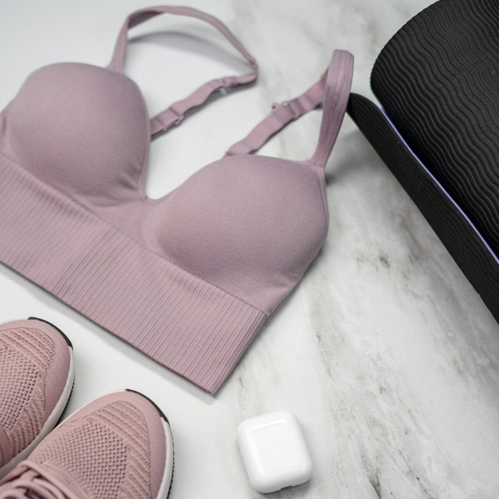 pexels-cottonbro-3927384